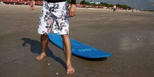 comment apprendre à surfer: une posture correcte