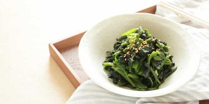 Salade coréenne qui vous fera tomber amoureux des épinards
