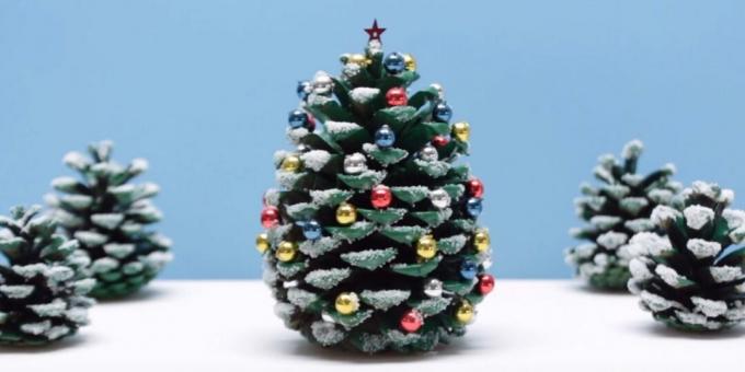 Comment faire un arbre de Noël à partir de cônes de vos propres mains
