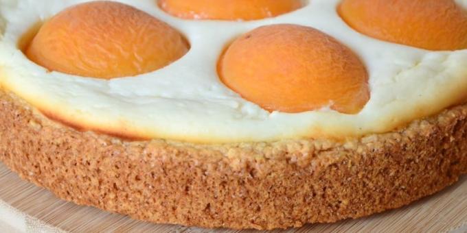Gâteau aux abricots: gâteau aux abricots et fromage