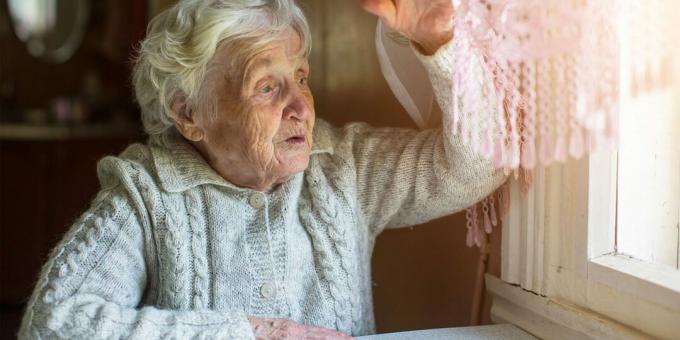 aider les personnes âgées à organiser leur vie quotidienne: résoudre le problème de la faible luminosité