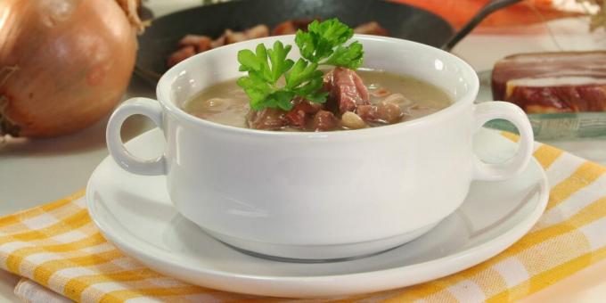 Soupe facile aux haricots et au bacon