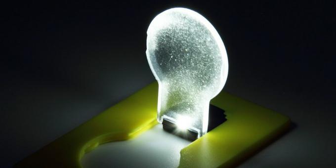 100 choses les plus cool moins cher de 100 $: Carte lampe de poche