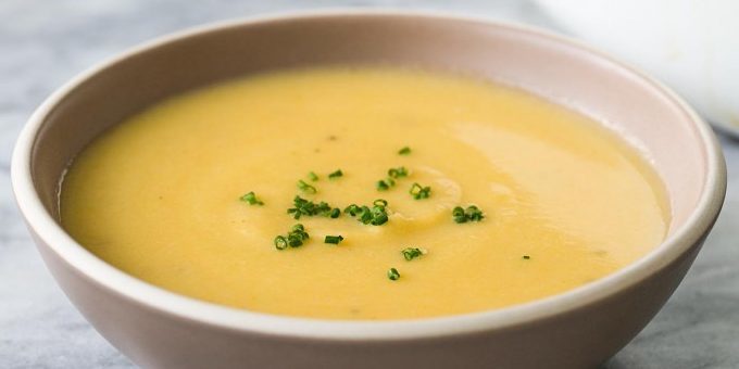 Soupe au fromage et chou-fleur