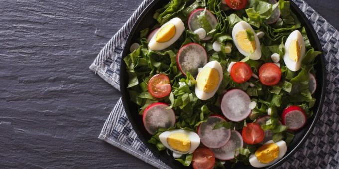 Salade aux œufs, radis et oseille