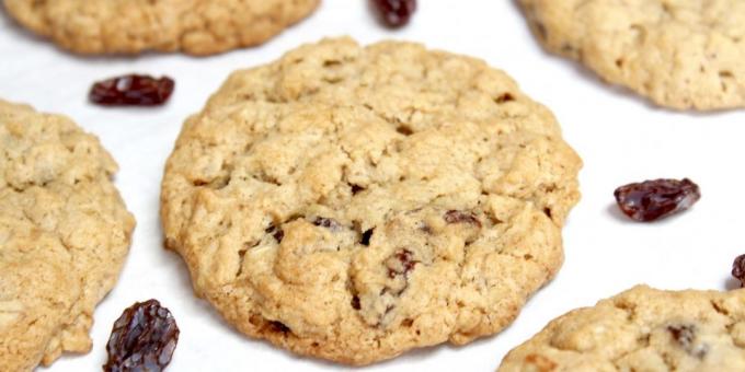 Recettes: biscuits savoureux biscuits aux raisins secs et des flocons d'avoine