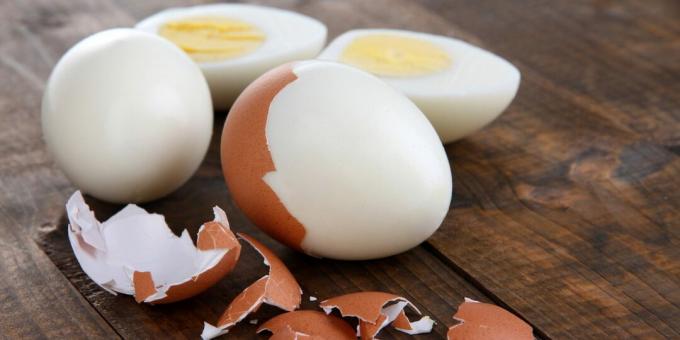 Un petit-déjeuner aux œufs fournit au corps des protéines de haute qualité