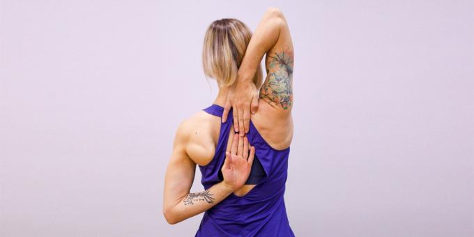Stretching triceps et les épaules