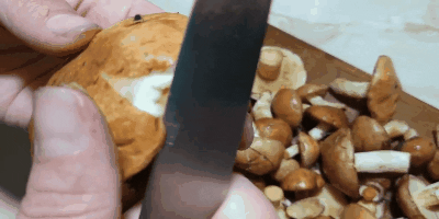 Comment et combien faire cuire l'huile de beurre: retirez la peau des bouchons
