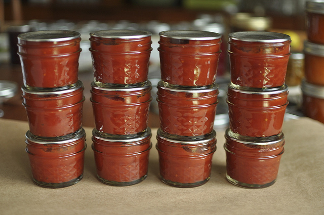 sauces épicées: épicée sauce tomate