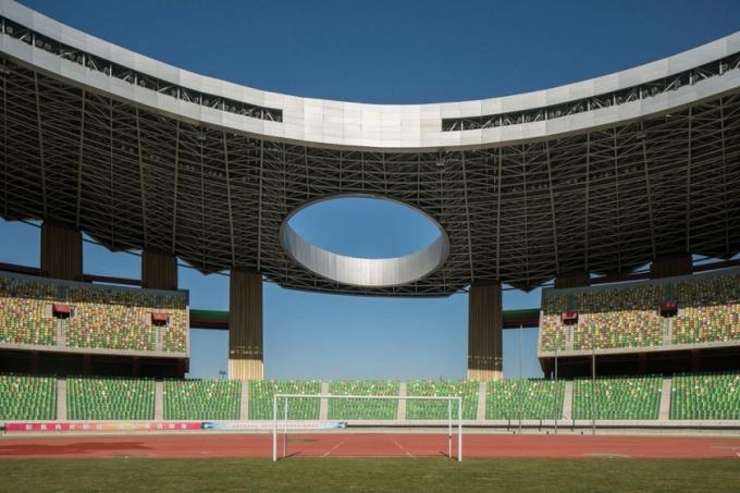 stade Kangbashi