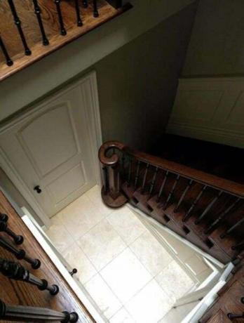 escalier étrange