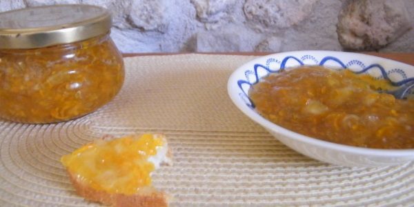 Confiture de courgettes aux pommes et aux raisins secs