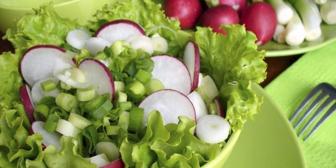 Salade de radis et ciboulette