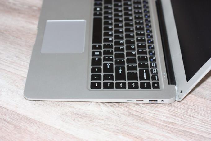 VUE D'ENSEMBLE: Jumper EZBook 2 - l'ordinateur portable parfait pour l'étude de 12 500 roubles
