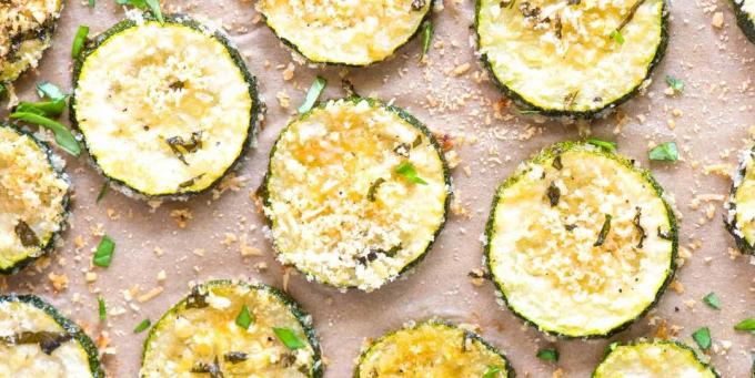 collations simples: Chips Zucchini