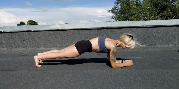 Exercices de yoga simples: pose du personnel