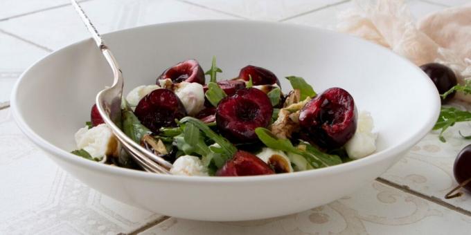 Salade aux cerises et roquette