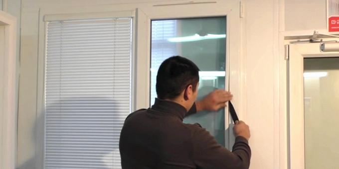 Comment régler la parcloses fenêtre en plastique tir