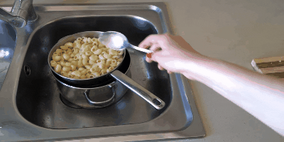 Comment et combien faire cuire des cornes dans une casserole