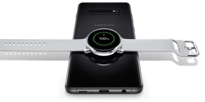 Galaxy veille active: SmartWatch avec le support de recharge sans fil