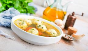 Soupe aux champignons et boulettes de pommes de terre