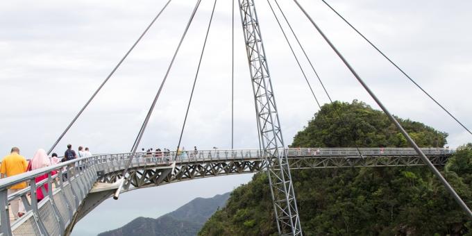 Les ponts les plus effrayants: le sky bridge sur l'île de Langkawi