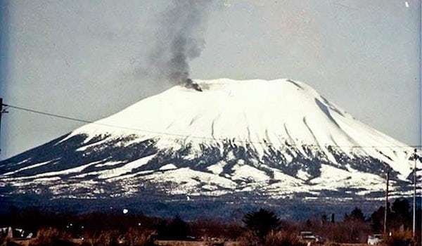 Gags pour 1 Avril: Le volcan réveillé