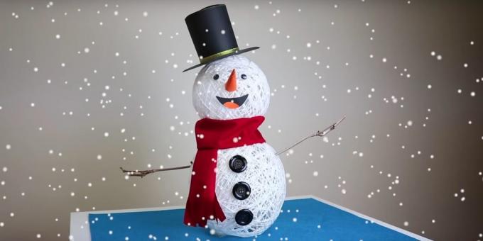Comment faire un bonhomme de neige avec ses mains de fil