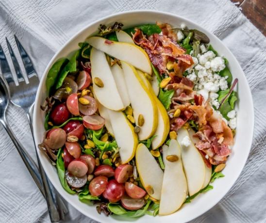salades de fête à la hâte: Salade aux poires et bacon