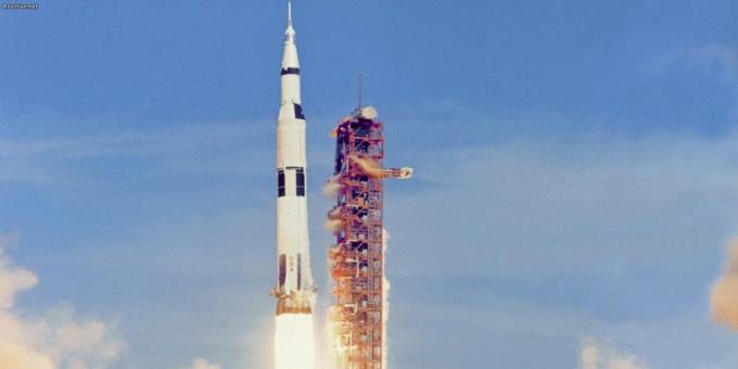 Voler vers la Lune est toujours dans le doute, beaucoup d'Américains ne pouvaient pas courir le « Apollo »