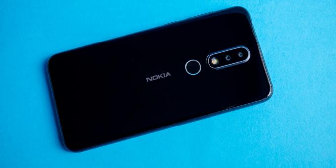 Examen de Nokia 6.1 Plus: Quatrième de couverture