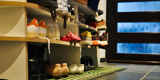 Comment nettoyer votre maison: mettez vos chaussures dans les placards