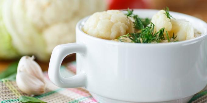 Soupe de pommes de terre aux champignons Chou-fleur