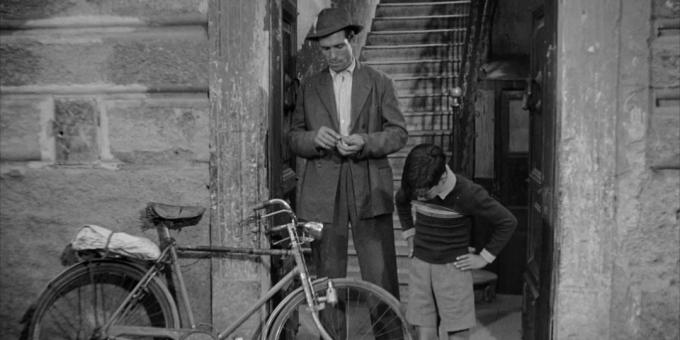 films en noir et blanc: voleurs de vélos