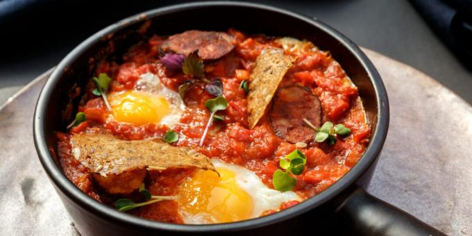 Shakshuka aux saucisses