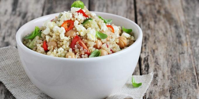 Salade de quinoa, feta et pois chiches