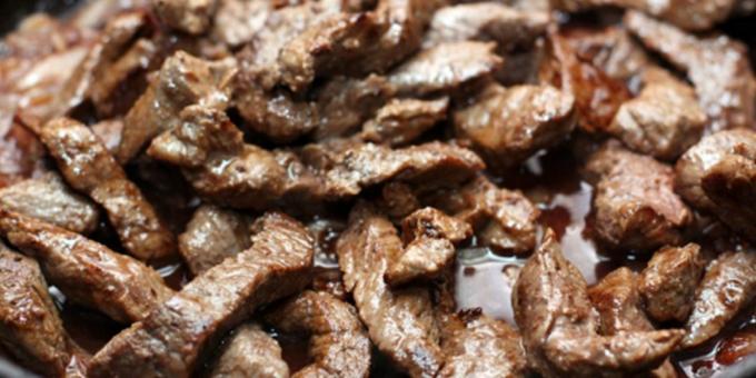 Comment faire cuire la viande dans le four: tranches de bœuf, cuit au four dans du papier 