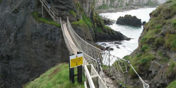 Les ponts les plus effrayants: le pont de singe de Carrick-a-Rede