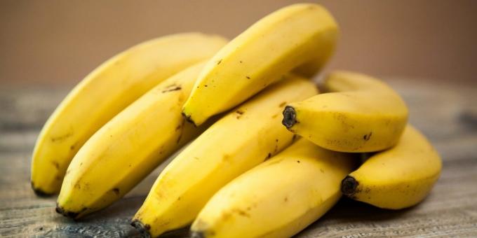 fruits et baies utiles: les bananes