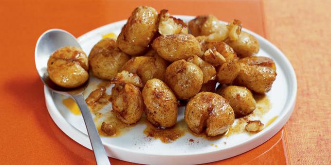 pommes de terre croustillantes dans le four