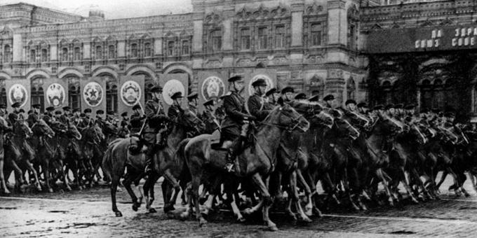 Défilé de la victoire sur la Place Rouge le 24 juin 1945