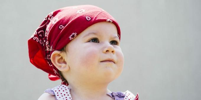 Comment nouer un bandana: le nœud classique