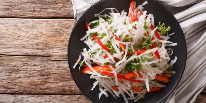 Salade légère au daikon et poivron