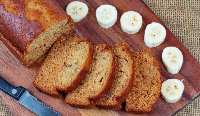 Pain aux bananes et à la cannelle