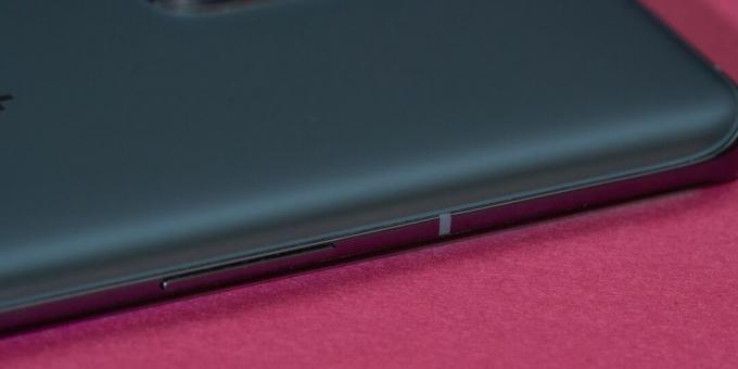 OnePlus 9 Pro: Bascule à double volume sur le côté gauche