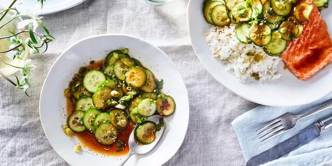 Concombres en sauce de soja coréenne