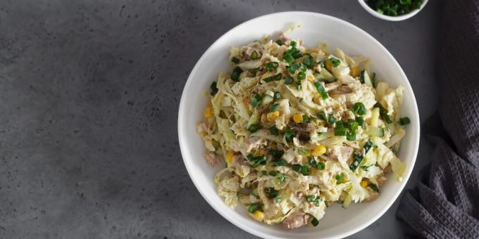 Salade de chou chinois et foie de morue