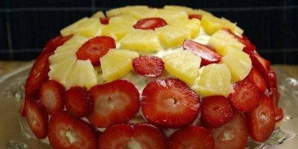 biscuit Gâteau à l'ananas et la fraise