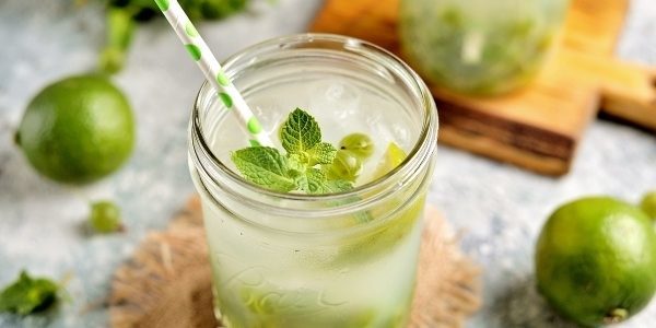 Que faire cuire de groseilles: mojitos sans alcool avec groseilles